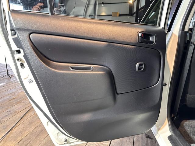 プロボックス Ｆ　カスタム　６ヶ月無償保証・距離無制限保証　新品ＴＯＹＯブロックタイヤ　ナビ　ＥＴＣ　マットブラックペイント　フロントグリルグリル　ルーフキャリア　ＥＴＣ　オープンカントリーＲＴ　ＴＯＹＯＴＡエンブレム（77枚目）