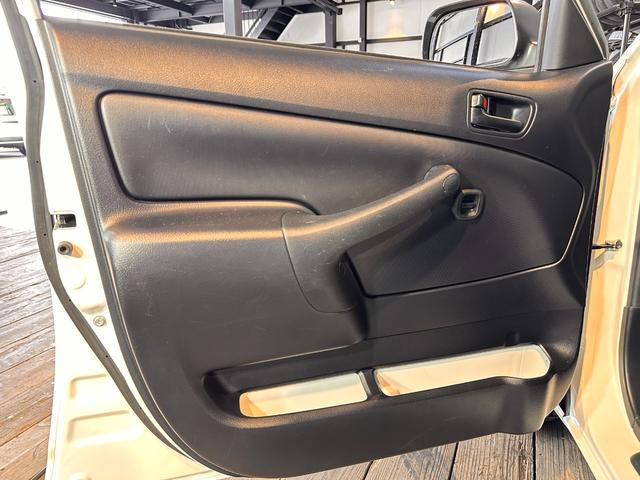 プロボックス 　新品ＴＯＹＯタイヤ／タコマ風ＬＥＤ／６ヶ月無償保証・距離無制限保証　ナビ　　ＥＴＣ　Ｂｌｕｅｔｏｏｔｈ　バックカメラ　ブロックタイヤ　マットブラックペイント　タコマルックＬＥＤ　ＴＯＹＯＴＡエンブレム（50枚目）