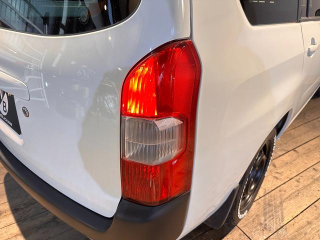 プロボックス GL 新品TOYOタイヤ/タコマ風LED/6ヶ月無償保証・距離無制限保証 ナビ ETC Bluetooth ブロックタイヤ マットブラックペイント タコマルックLED TOYOTAエンブレム ルーフキャリア(32枚目)