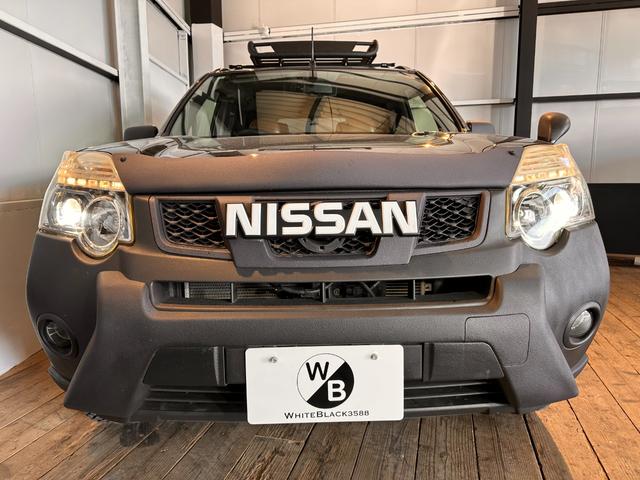 エクストレイル 20Xtt ナビ リフトアップ アルミホイル ルーフラック 6ヶ月無償保証・距離無制限保証 ブロックタイヤ ルーフキャリア TV レザ-シ-ト Bluetooth ETC スマートキー NISSANエンブレム(8枚目)