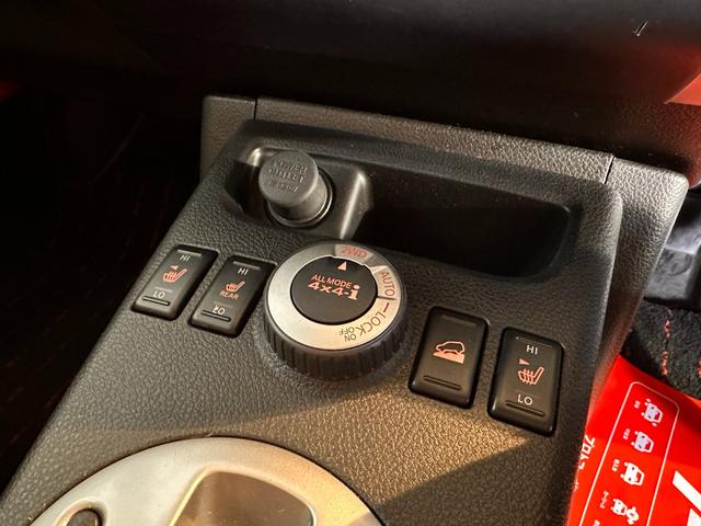 エクストレイル 20Xtt ナビ リフトアップ アルミホイル ルーフラック 6ヶ月無償保証・距離無制限保証 ブロックタイヤ ルーフキャリア TV レザ-シ-ト Bluetooth ETC スマートキー NISSANエンブレム(42枚目)