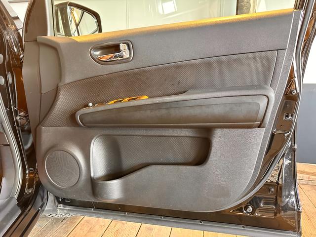 エクストレイル 20Xtt ナビ リフトアップ アルミホイル ルーフラック 6ヶ月無償保証・距離無制限保証 ブロックタイヤ ルーフキャリア TV レザ-シ-ト Bluetooth ETC スマートキー NISSANエンブレム(45枚目)