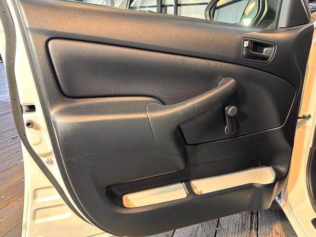 プロボックス ＤＸコンフォート　ダブルビーグリル／新品ＴＯＹＯタイヤ／ルーフバスケット／６ヶ月無償保証・距離無制限保証　ナビ　ＥＴＣ　Ｂｌｕｅｔｏｏｔｈ　マットブラックペイント　キャリアＴＯＹＯＴＡエンブレム　オープンカントリーＲＴ（45枚目）