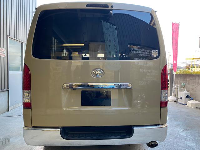 ハイエースバン ロングスーパーGL リノカ クリムソン DEAN 16インチアルミ ホワイトレター ナビ フルセグ フリップダウンモニター ETC ドラレコ ベージュペイント 社外LEDテール 社外ステアリング 内装木製カスタム(15枚目)