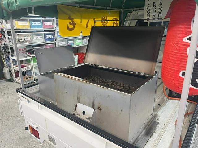 キャリイトラック ＫＣエアコン・パワステ　焼き芋移動販売車　焼き窯　ガスボンベ付き　幌付き　エアコン　パワーステアリング　オートマ　構造変更済み　三方開（16枚目）