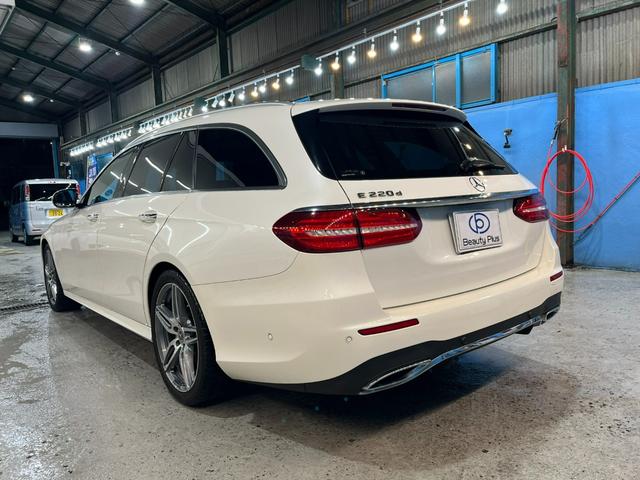 Ｅ２２０ｄステーションワゴンアバンギルドＡＭＧライン　ディーラーメンテ車　純正ＨＤＤナビ　フルセグ地デジ　３６０度カメラ　サンルーフ　レーダーセーフティＰＫＧ　黒革シート　シートヒーター　ハーマンカードン　純正１９インチＡＷ　ＬＥＤヘッド　パワートランク(12枚目)