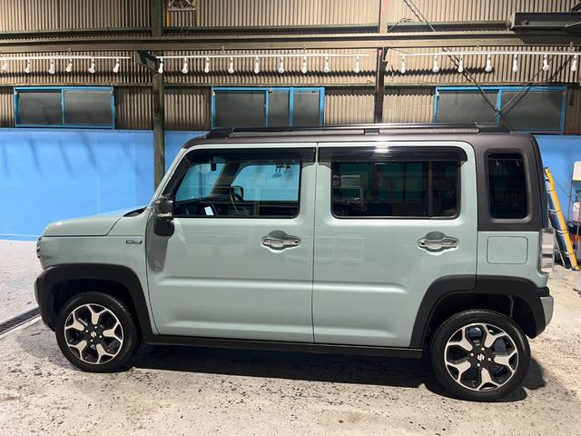 ハスラー Ｊスタイル　ワンオーナー車　ユーザー買取車　純正９インチメモリーナビ　フルセグ　全方位モニター　セーフティサポート　ＬＥＤヘッドライト　純正１５インチＡＷ　シートヒーター　パーソナルテーブル　スマートキー　ＥＴＣ（10枚目）