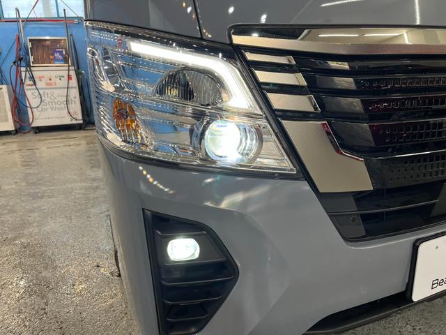 キャラバン ロンググランドプレミアムＧＸ　ワンオーナー車　ベッドキット　パワースライドドア　純正ディスプレイオーディオ　アラウンドビューモニター　全方位運転支援システム　ＬＥＤヘッド　ＭＡＤＣＲＯＳＳ１５インチＡＷ　ハーフレザー　リアクーラー（19枚目）