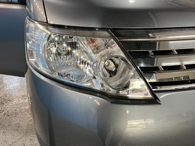 セレナ ２０Ｓチェアキャブリフタータイプ　チェアキャブリフタータイプ　ユーザー買取車　６人乗り　社外ナビ　バックカメラ　両側パワースライドドア　運転席電動サイドステップ　パワーバックドア　ドライブレコーダー　ＥＴＣ　スマートキー　禁煙車（16枚目）