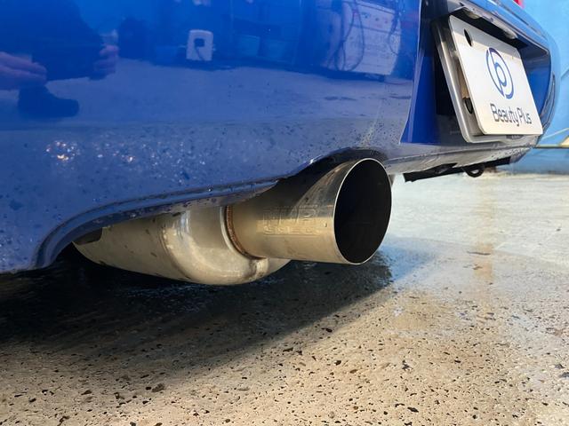 インプレッサ ＷＲＸ　ＳＴｉ　６速ＭＴ　ＳＴＩ３連メーター　社外ナビ　フルセグ　ＢＬＩＴＺ車高調＆マフラー　純正１７インチＡＷ　ｂｒｅｍｂｏ製ブレーキ　大型リアウイング　ＨＫＳエアクリーナー　ＢＬＩＴＺブローオフ　タイベル交換済み（18枚目）