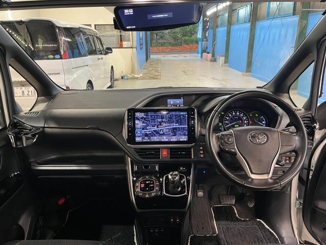 ヴォクシー ハイブリッドZS 煌III ワンオーナー車 モデリスタエアロパーツ アルパイン11インチナビ アルパインフリップダウンM フルセグ バックカメラ セーフティセンス 純正16インチAW LEDヘッド ハーフレザー シートヒーター(5枚目)