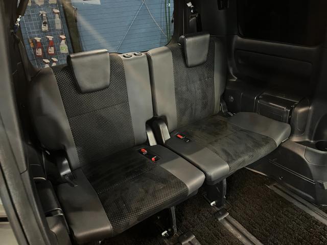 ヴォクシー ハイブリッドZS 煌III ワンオーナー車 モデリスタエアロパーツ アルパイン11インチナビ アルパインフリップダウンM フルセグ バックカメラ セーフティセンス 純正16インチAW LEDヘッド ハーフレザー シートヒーター(31枚目)
