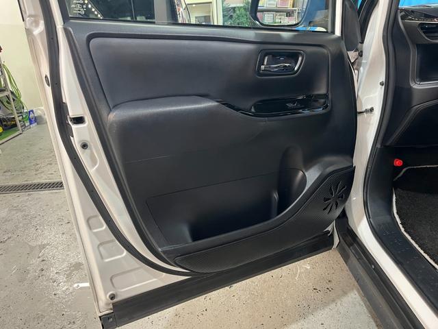 ヴォクシー ハイブリッドZS 煌III ワンオーナー車 モデリスタエアロパーツ アルパイン11インチナビ アルパインフリップダウンM フルセグ バックカメラ セーフティセンス 純正16インチAW LEDヘッド ハーフレザー シートヒーター(37枚目)