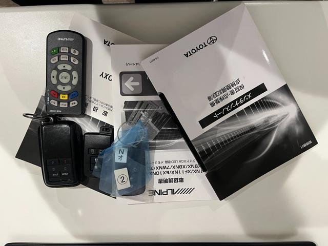 ヴォクシー ハイブリッドZS 煌III ワンオーナー車 モデリスタエアロパーツ アルパイン11インチナビ アルパインフリップダウンM フルセグ バックカメラ セーフティセンス 純正16インチAW LEDヘッド ハーフレザー シートヒーター(41枚目)