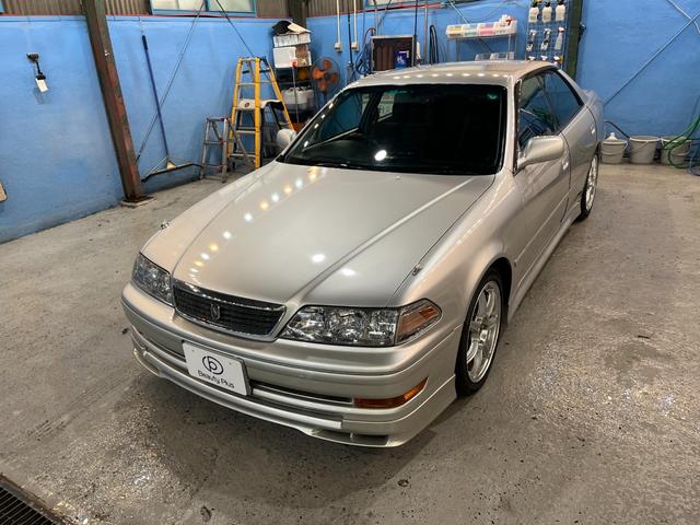 マークII ツアラーＶ　純正５速ＭＴ　１ＪＺエンジン　Ｒ５年４月３６７５４７キロ時タイベル交換シール有り　ＨＫＳ車高調　社外１７インチＡＷ　純正エアロパーツ　ＨＩＤヘッドライト　ターボタイマー　ＥＴＣ　キーレス　禁煙車（12枚目）