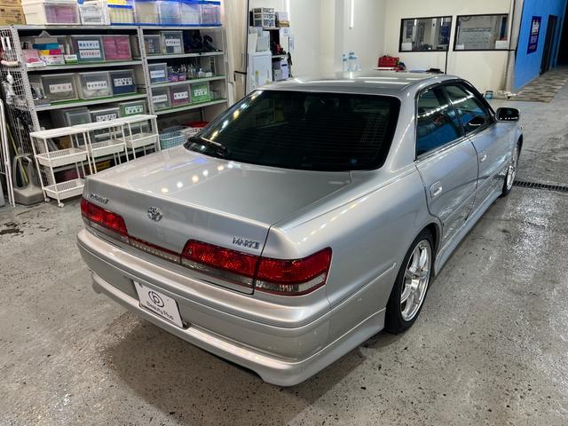 マークII ツアラーＶ　純正５速ＭＴ　１ＪＺエンジン　Ｒ５年４月３６７５４７キロ時タイベル交換シール有り　ＨＫＳ車高調　社外１７インチＡＷ　純正エアロパーツ　ＨＩＤヘッドライト　ターボタイマー　ＥＴＣ　キーレス　禁煙車（14枚目）