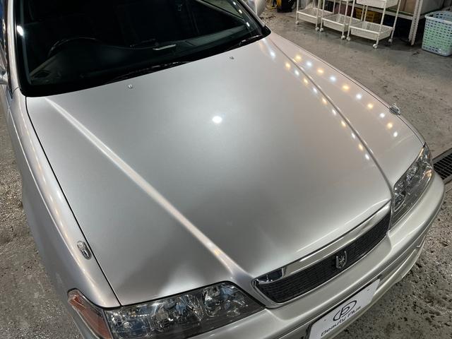 マークII ツアラーＶ　純正５速ＭＴ　１ＪＺエンジン　Ｒ５年４月３６７５４７キロ時タイベル交換シール有り　ＨＫＳ車高調　社外１７インチＡＷ　純正エアロパーツ　ＨＩＤヘッドライト　ターボタイマー　ＥＴＣ　キーレス　禁煙車（15枚目）