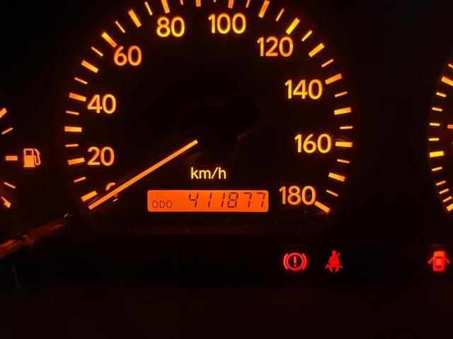 マークII ツアラーＶ　純正５速ＭＴ　１ＪＺエンジン　Ｒ５年４月３６７５４７キロ時タイベル交換シール有り　ＨＫＳ車高調　社外１７インチＡＷ　純正エアロパーツ　ＨＩＤヘッドライト　ターボタイマー　ＥＴＣ　キーレス　禁煙車（26枚目）