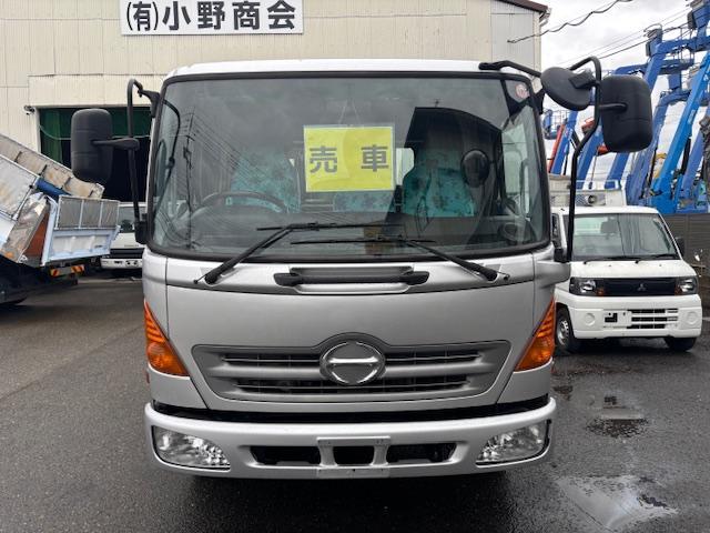 ヒノレンジャー 　極東開発工業　フックロール　アームロール　脱着装置付コンテナ専用車　積載３，９００ｋｇ　走行２４９，０８４ｋｍ　マニュアル６速　日野　中型（6枚目）