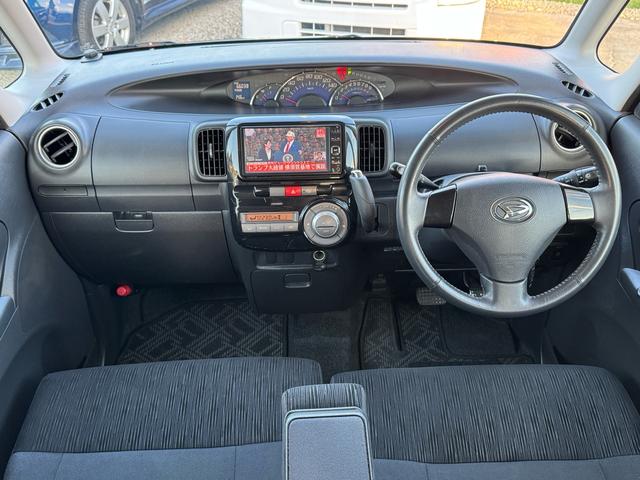 タント カスタムＸ　リミテッド／ワンオーナー／左パワースライドドア／ＥＴＣ／アルミホイール／ＡＢＳ／フォグランプ／盗難防止システム／運転席エアバッグ／助手席エアバッグ／エアコン／パワステ／テレビ／ナビ（4枚目）