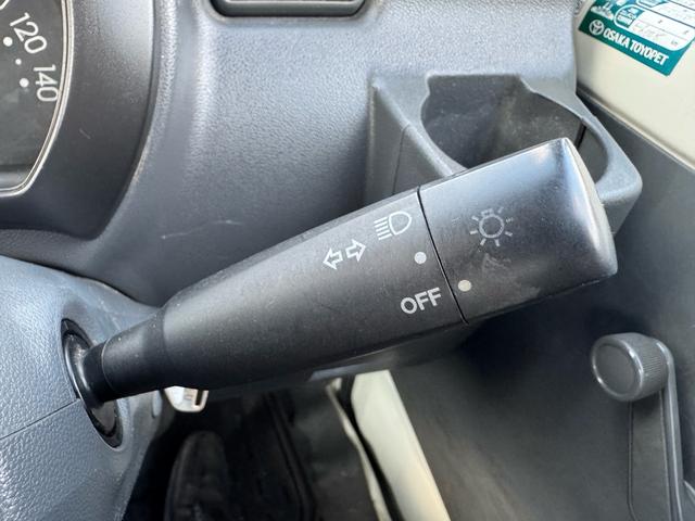 ハイゼットトラック エアコン・パワステ　スペシャル　ワンオーナー／ＥＴＣ／アルミホイール／５速マニュアル／タイミングチェーン／ドライブレコーダー／運転席エアバッグ／軽トラ／最大積載量３５０ｋｇ（12枚目）