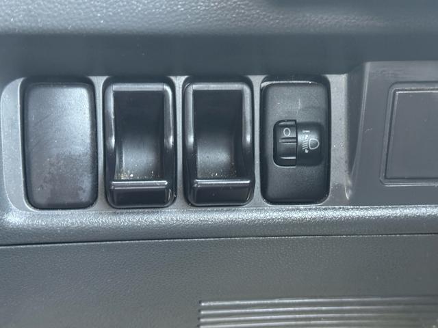 ハイゼットトラック エアコン・パワステ　スペシャル　ワンオーナー／ＥＴＣ／アルミホイール／５速マニュアル／タイミングチェーン／ドライブレコーダー／運転席エアバッグ／軽トラ／最大積載量３５０ｋｇ（17枚目）