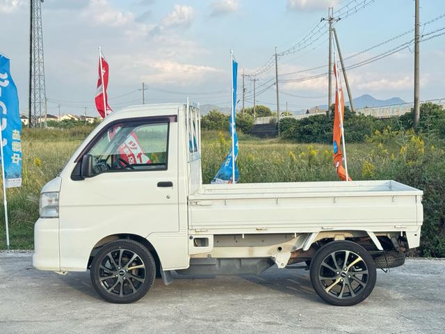 ハイゼットトラック エアコン・パワステ　スペシャル　ワンオーナー／ＥＴＣ／アルミホイール／５速マニュアル／タイミングチェーン／ドライブレコーダー／運転席エアバッグ／軽トラ／最大積載量３５０ｋｇ（22枚目）