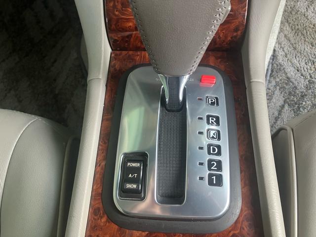 セドリック ３００ＬＸ　Ｓパッケージ　本革パワーシート　サンルーフ　走行距離６００００Ｋ台（15枚目）