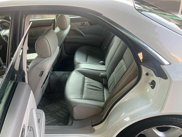 セドリック ３００ＬＸ　Ｓパッケージ　本革パワーシート　サンルーフ　走行距離６００００Ｋ台（18枚目）