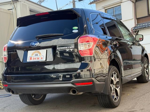 フォレスター ２．０ＸＴ　ターボ　半革　レーダークルコン　ＨＩＤ　アルミ　ターボ　レザーコンビシート　ナビ　フルセグＴＶ　バックカメラ　Ｂｌｕｅｔｏｏｔｈ再生　スマートキー２個　パワーシート　クルコン　ＨＩＤ　純正アルミ　シートヒーター　ＥＴＣ　ＬＥＤイルミ（7枚目）