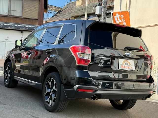 フォレスター ２．０ＸＴ　ターボ　半革　レーダークルコン　ＨＩＤ　アルミ　ターボ　レザーコンビシート　ナビ　フルセグＴＶ　バックカメラ　Ｂｌｕｅｔｏｏｔｈ再生　スマートキー２個　パワーシート　クルコン　ＨＩＤ　純正アルミ　シートヒーター　ＥＴＣ　ＬＥＤイルミ（9枚目）