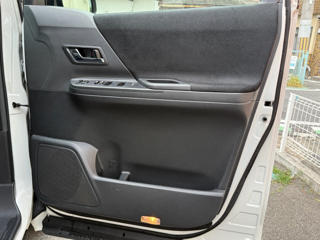 アルファード 240S 天井モニター 両側自動 大型ナビTV BT再生 天井モニター 純正大型ナビ フルセグTV Bluetooth再生 バックカメラ ビルトインETC スマートキー2個 プッシュスタート HID 純正アルミ コーナーセンサー オートライト Wエアコン(17枚目)