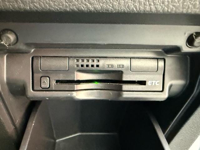 アルファード 240S 天井モニター 両側自動 大型ナビTV BT再生 天井モニター 純正大型ナビ フルセグTV Bluetooth再生 バックカメラ ビルトインETC スマートキー2個 プッシュスタート HID 純正アルミ コーナーセンサー オートライト Wエアコン(22枚目)