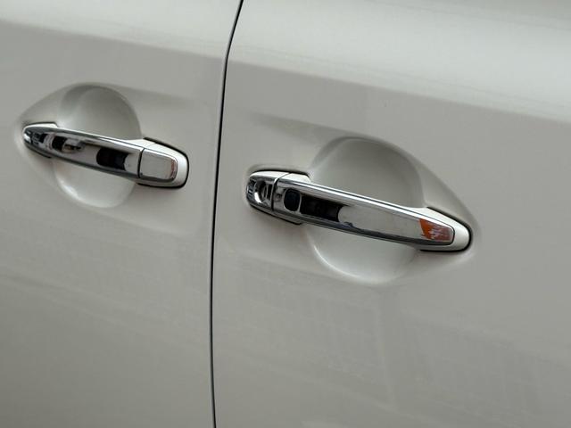 アルファード 240S 天井モニター 両側自動 大型ナビTV BT再生 天井モニター 純正大型ナビ フルセグTV Bluetooth再生 バックカメラ ビルトインETC スマートキー2個 プッシュスタート HID 純正アルミ コーナーセンサー オートライト Wエアコン(29枚目)