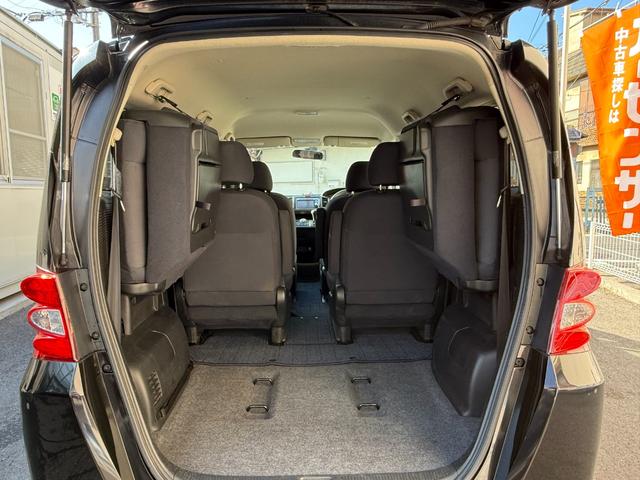 フリード G ジャストセレクション パワースライドドア スマートキー パワースライドドア スマートキー 純正ナビ TV バックカメラ ETC HIDヘッドライト モデューロアルミ オートライト オートエアコン ミラーウィンカー ウォークスルー 2列目キャプテンシート(13枚目)