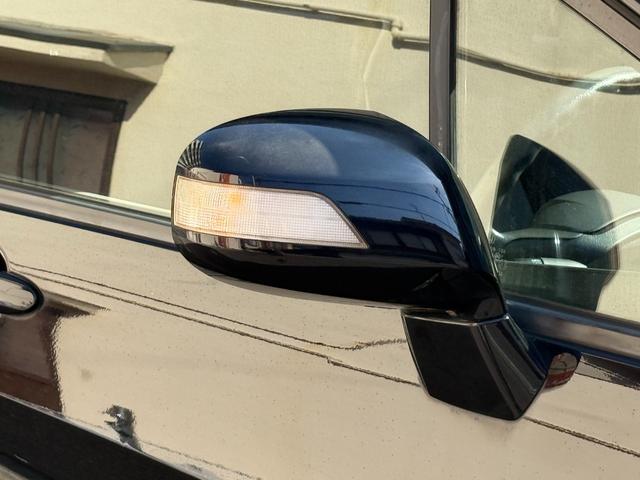 フリード G ジャストセレクション パワースライドドア スマートキー パワースライドドア スマートキー 純正ナビ TV バックカメラ ETC HIDヘッドライト モデューロアルミ オートライト オートエアコン ミラーウィンカー ウォークスルー 2列目キャプテンシート(23枚目)