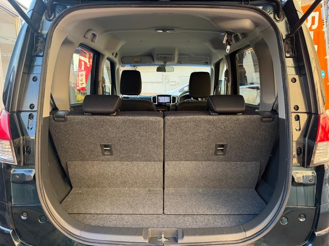 ソリオ X レーダーブレーキサポート2 スマートキー2個 ナビTV レーダーブレーキサポート2 オートスライドドア ナビTV スマートキー プッシュスタート シートリフター 純正アルミ リアスポイラー フルエアロ シートリフター バックテーブル クルーズコントロール(12枚目)