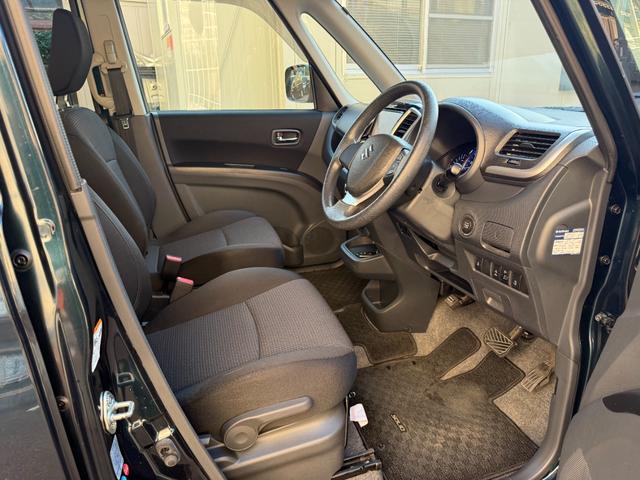 ソリオ X レーダーブレーキサポート2 スマートキー2個 ナビTV レーダーブレーキサポート2 オートスライドドア ナビTV スマートキー プッシュスタート シートリフター 純正アルミ リアスポイラー フルエアロ シートリフター バックテーブル クルーズコントロール(14枚目)