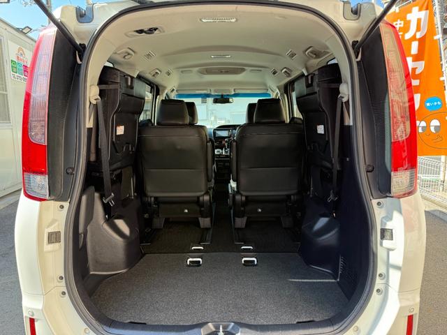 エスクァイア Gi 両側自動 ナビTV Bカメ BT再生 スマートキー 両側パワースライドドア スマートキー プッシュスタート 合皮レザーシート シートヒーター クルコン ナビ フルセグTV バックカメラ BT再生 ETC オートハイビーム LEDヘッドライト 社外アルミ(14枚目)