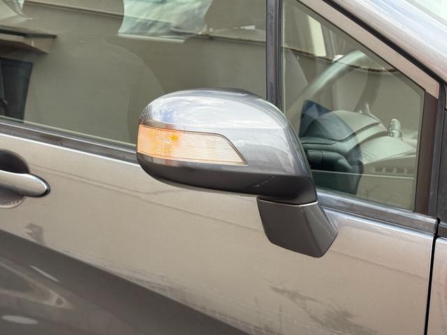 フリード Ｇ　Ｌパッケージ　天井モニター　左オートスライドドア　ＥＴＣ　天井モニター　左オートスライドドア　純正ナビ　ＴＶ　バックカメラ　ＥＴＣ　キーレス　ＨＩＤ　オートエアコン　ミラーウィンカー　ウオークスルー（23枚目）