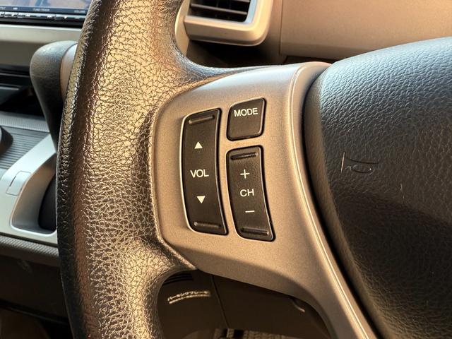 フリードハイブリッド ハイブリッド 後席モニター 両側自動 ナビTV BT再生 両側パワースライドドア スマートキー 純正ナビ フルセグTV バックカメラ Bluetooth再生 ETC HID クルーズコントロール 後席モニター オートライト オートエアコン ドラレコ(32枚目)