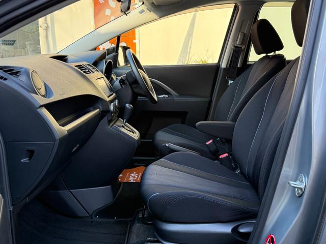 プレマシー ２０Ｓ　両側自動　ナビＴＶ　ＥＴＣ　ＨＩＤ　ＢＴ再生　Ｂカメ　両側パワースライドドア　スマートキー２個　アイドリングストップ　純正ナビ　フルセグＴＶ　バックカメラ　Ｂｌｕｅｔｏｏｔｈ再生　ＨＩＤヘッドライト　純正アルミ　ＥＴＣ（10枚目）