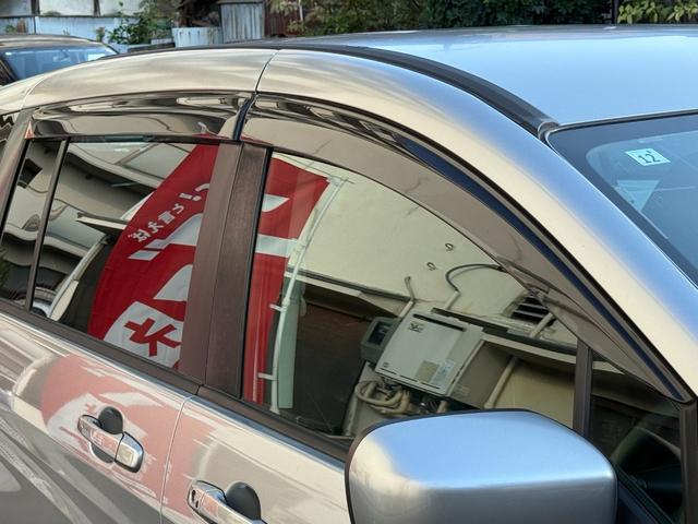 プレマシー ２０Ｓ　両側自動　ナビＴＶ　ＥＴＣ　ＨＩＤ　ＢＴ再生　Ｂカメ　両側パワースライドドア　スマートキー２個　アイドリングストップ　純正ナビ　フルセグＴＶ　バックカメラ　Ｂｌｕｅｔｏｏｔｈ再生　ＨＩＤヘッドライト　純正アルミ　ＥＴＣ（22枚目）