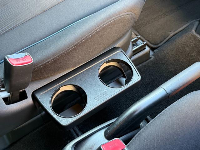 プレマシー ２０Ｓ　両側自動　ナビＴＶ　ＥＴＣ　ＨＩＤ　ＢＴ再生　Ｂカメ　両側パワースライドドア　スマートキー２個　アイドリングストップ　純正ナビ　フルセグＴＶ　バックカメラ　Ｂｌｕｅｔｏｏｔｈ再生　ＨＩＤヘッドライト　純正アルミ　ＥＴＣ（27枚目）