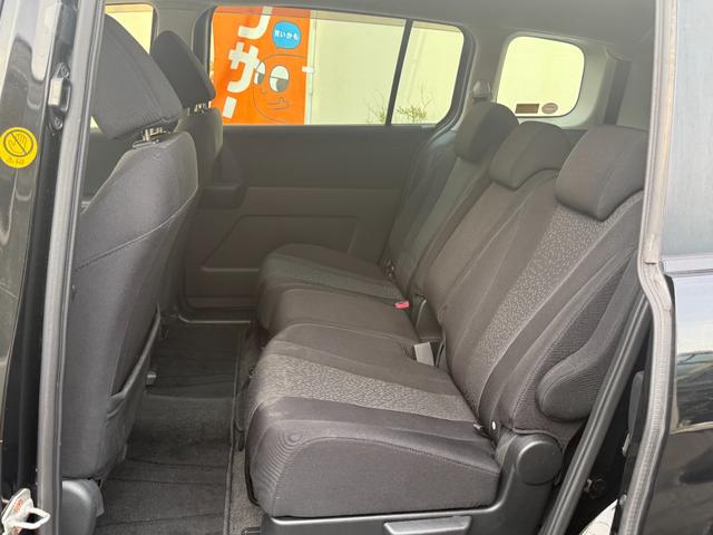 プレマシー ２０ＣＳ　天井モニター　両側自動　スマートキー　ＨＩＤ　天井モニター　両側パワースライドドア　スマートキー　ＨＩＤ　アルミ　純正ナビ　フルセグＴＶ　バックカメラ　Ｂｌｕｅｔｏｏｔｈ再生　オートライト　オートエアコン　ＥＴＣ（12枚目）