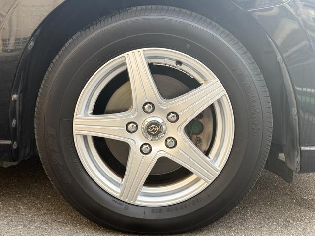 プレマシー ２０ＣＳ　天井モニター　両側自動　スマートキー　ＨＩＤ　天井モニター　両側パワースライドドア　スマートキー　ＨＩＤ　アルミ　純正ナビ　フルセグＴＶ　バックカメラ　Ｂｌｕｅｔｏｏｔｈ再生　オートライト　オートエアコン　ＥＴＣ（23枚目）