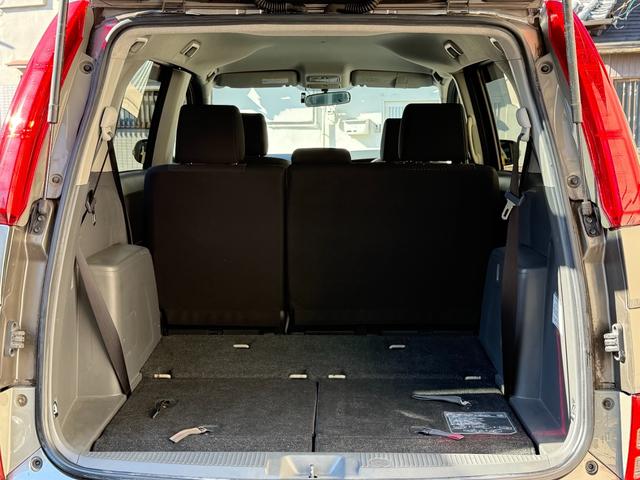 アイシス プラタナリミテッド 両側自動 スマートキー ETC HID 両側パワースライドドア スマートキー ナビ フルセグTV バックカメラ Bluetooth再生 ビルトインETC HID 純正アルミ パドルシフト オートライト オートエアコン ドライブレコーダー(16枚目)