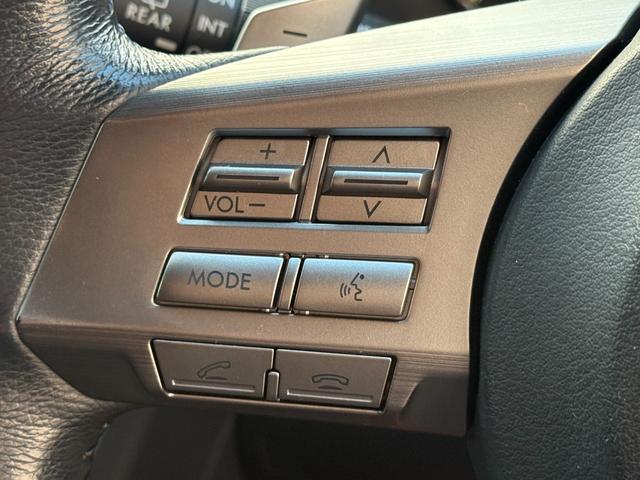 レガシィツーリングワゴン ２．５ｉアイサイト　純正ナビ　バックカメラ　衝突被害軽減　純正ナビ　バックカメラ　スマートキー２個　ＨＩＤ　純正アルミ　衝突被害軽減　オートライト　オートエアコン　アダクティブクルーズ　パドルシフト　オートライト　オートエアコン　ＥＴＣ　パワーシート（30枚目）