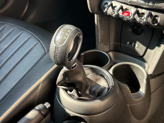 ＭＩＮＩ クーパーＤ　Ｂｌｕｅｔｏｏｔｈ再生　ナビ　ドラレコ前後　純正ナビ　Ｂｌｕｅｔｏｏｔｈ再生　バックカメラ　前後ドライブレコーダー　レザー調シートカバー　スマートキー２個　ＬＥＤヘッドライト　ＥＴＣ　デジタルインナーミラー　純正アルミ　ＬＥＤフォグ（41枚目）