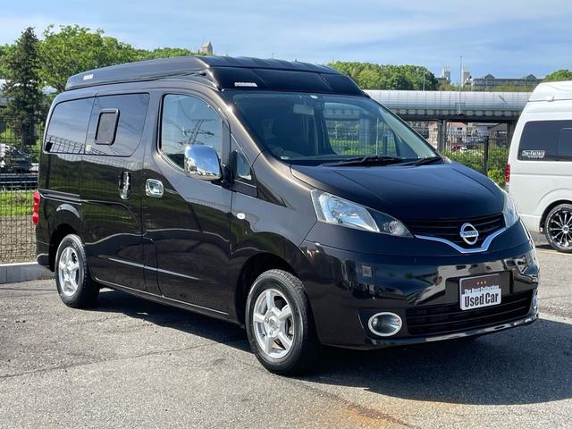 ＮＶ２００バネットバン キャンピングカー広島　ポップコン　ポップアップルーフ　３列シート　ＦＦヒーター　シンク　サブバッテリー　外部電源　走行充電　カロッツェリアＳＤナビ　地デジ　ドラレコ　ＬＥＤヘッドライト　ＬＥＤフォグ　５名乗車４名就寝（24枚目）